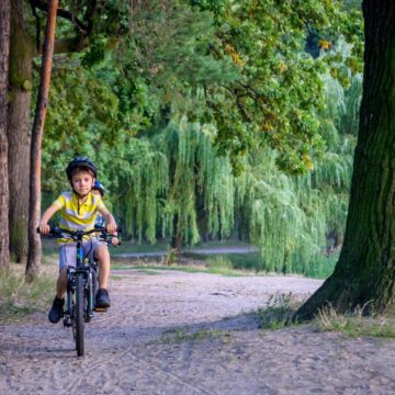 Comment choisir le meilleur vélo pour son enfant ? vélo avec un enfant
