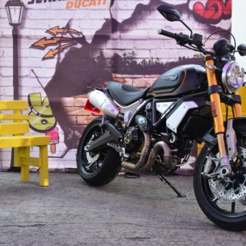 32885214_ducati-scrambler-motorcycle-at-philippine-moto-heritage-weekend-min moto