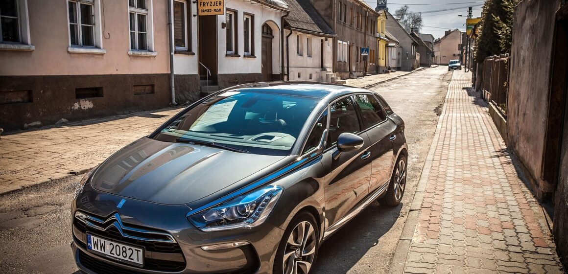 citroen-DS4 voiture