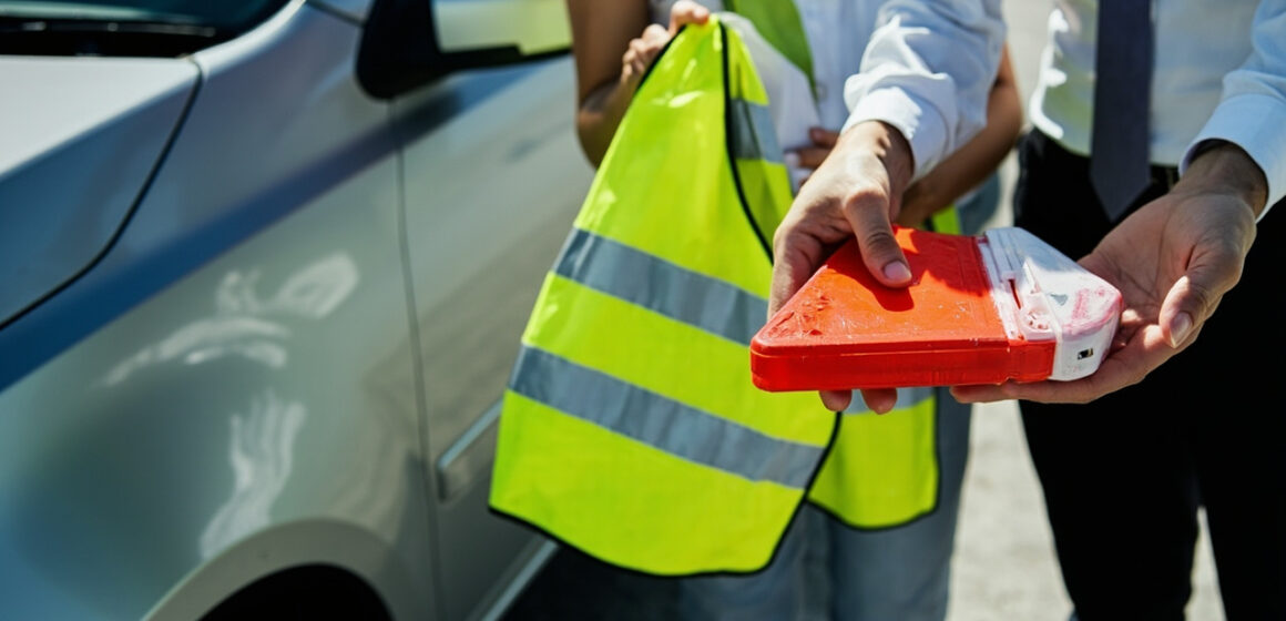 qui-doit-fournir-le-gilet-et-le-triangle-de-securite-en-cas-de-pret-ou-location Qui doit fournir le gilet et le triangle de sécurité en cas de prêt ou d'emplacement ?